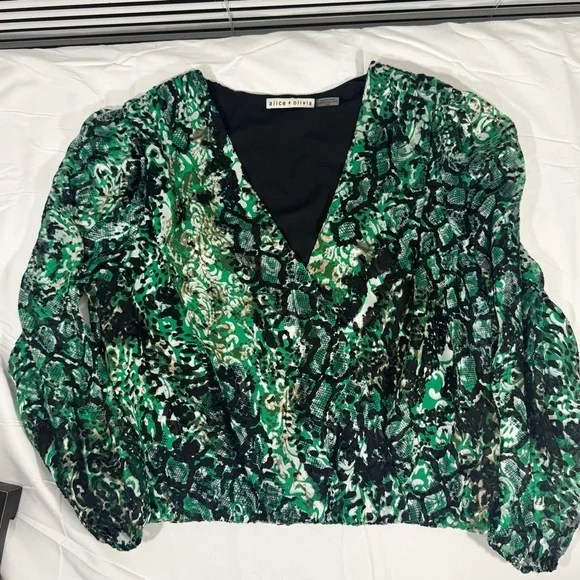 Alice + Olivia Luba Top Gathered Snake-Print Blouse Workwear Office Approved. - Picture 2 of 5